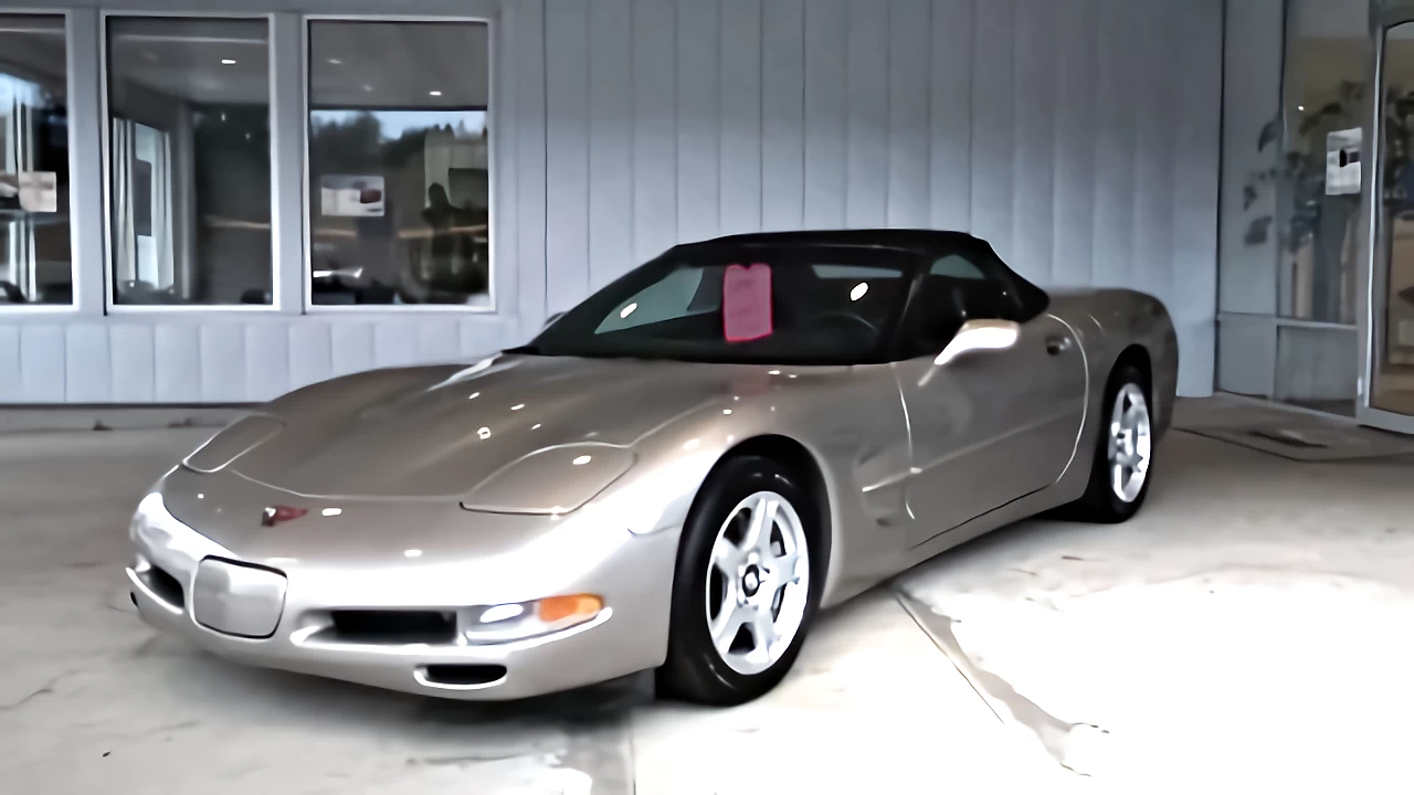 Click to Enlarge-Esc to Close Corvette Generations/C5/C5 1999 Silver Corvette.webp